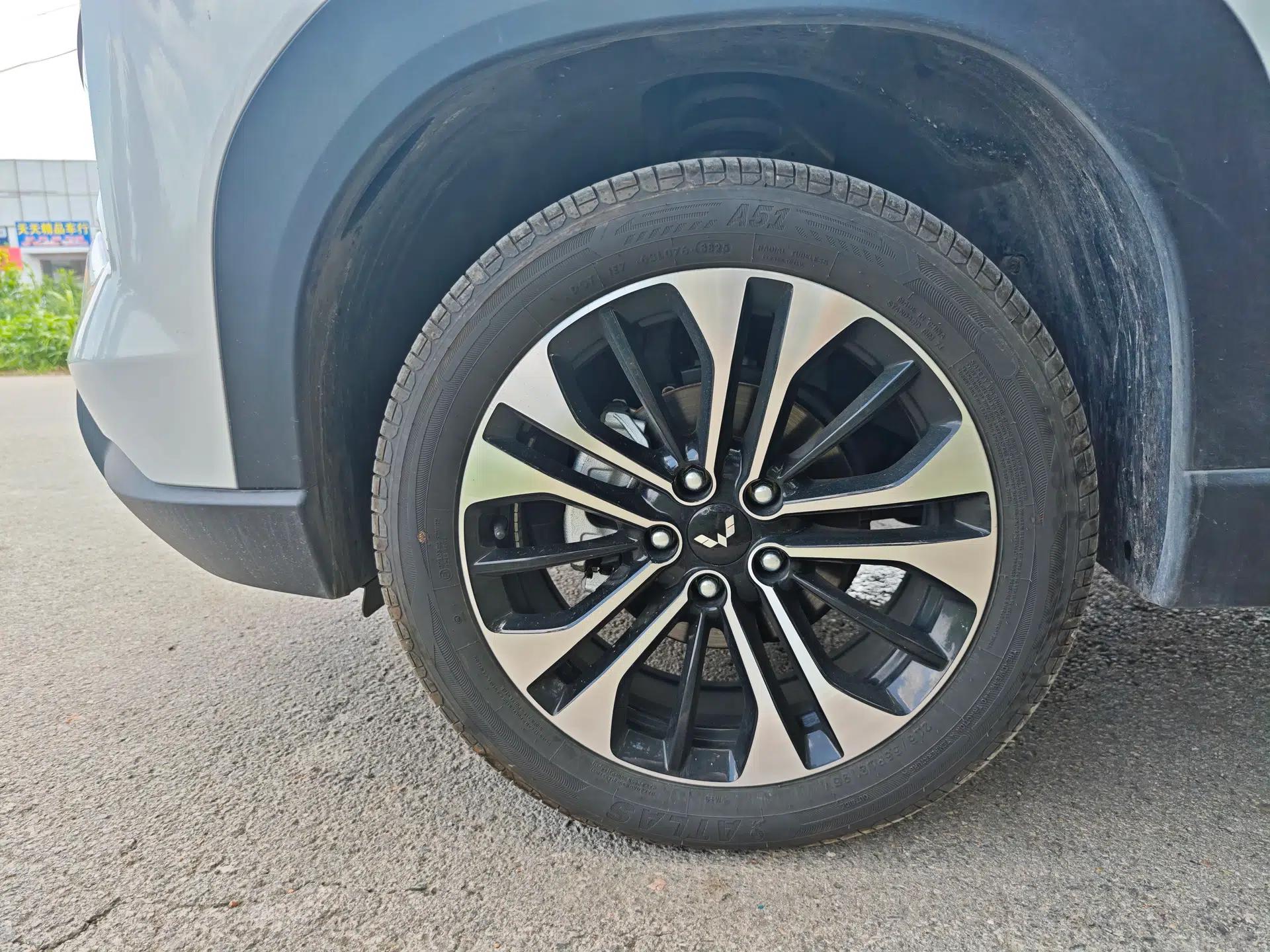Wuling Xingguang 560 New Energy 2026 Model, Plug-in Hybrid, 125 km, Luxury Version — миниатюра 15