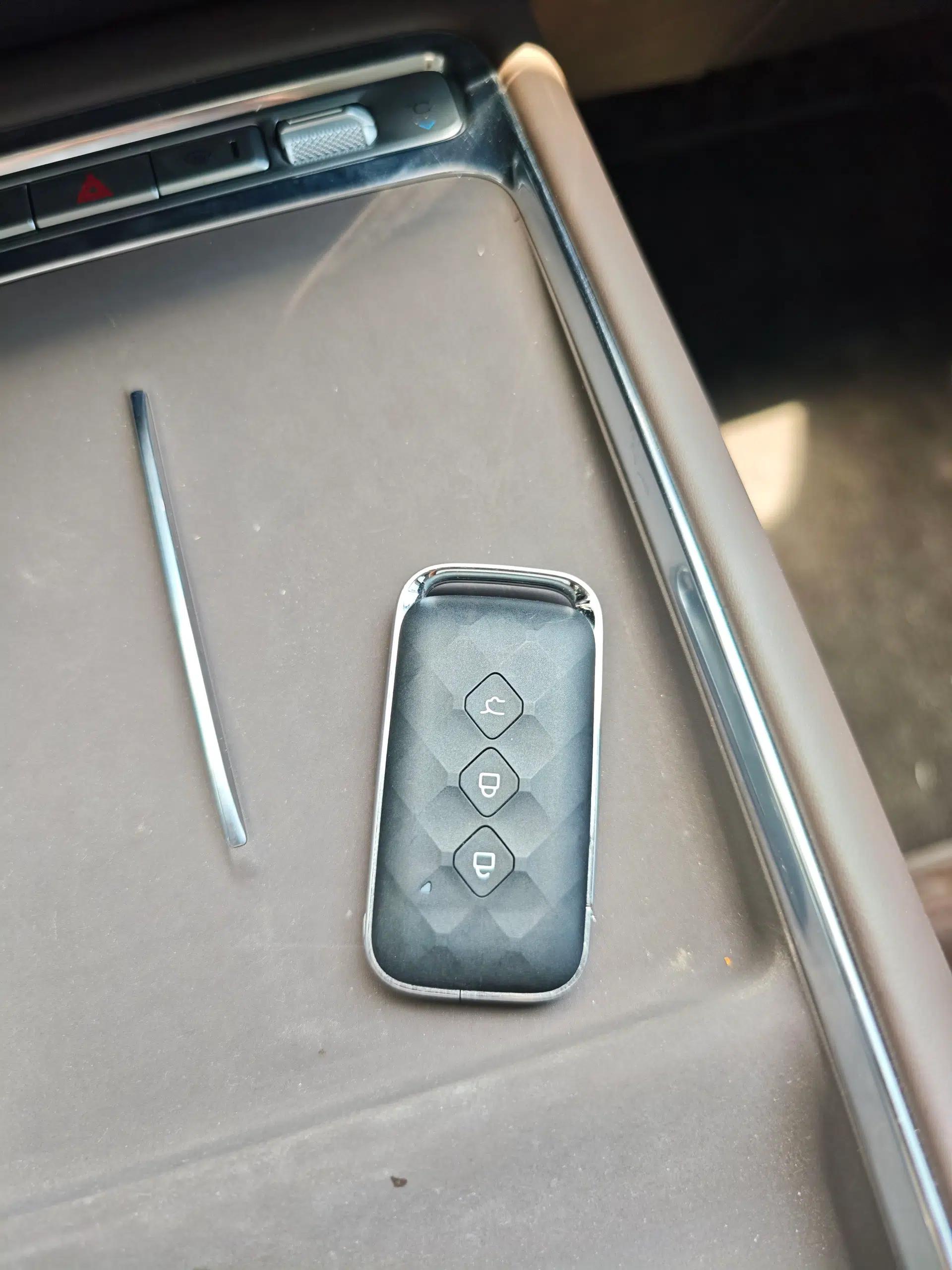 Wuling Xingguang 560 New Energy 2026 Model, Plug-in Hybrid, 125 km, Luxury Version — миниатюра 28