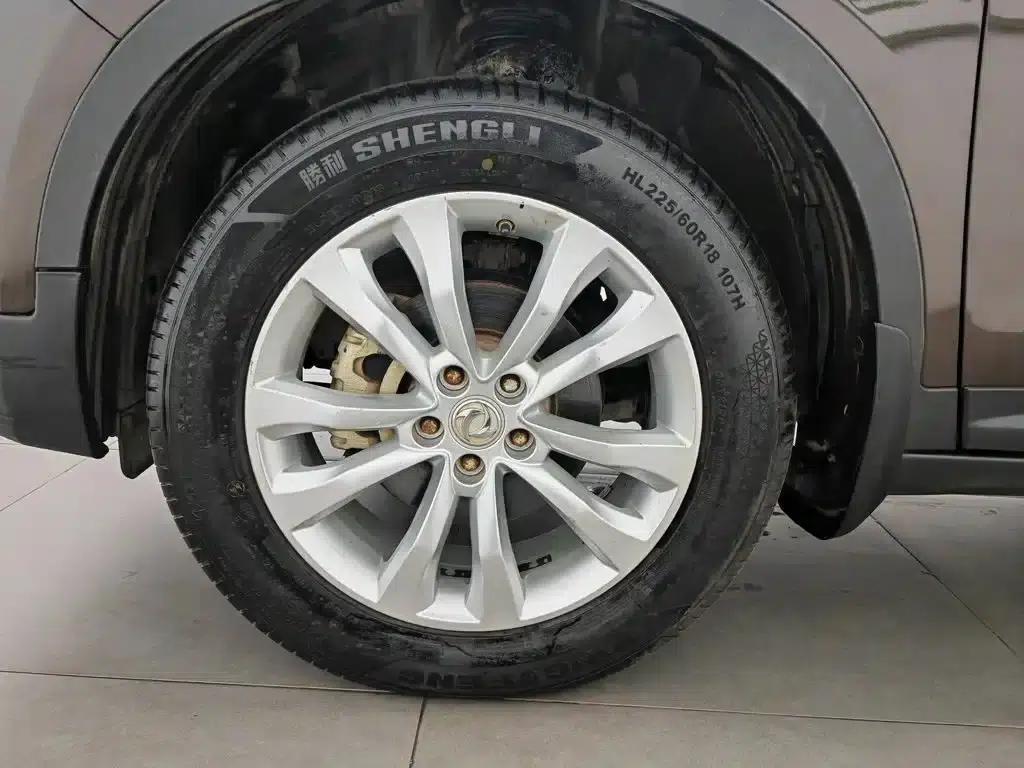 Dongfeng Fengshen AX7 2015 2.0L Automatic Smart Edition — миниатюра 17