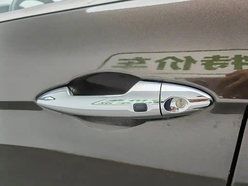 Dongfeng Fengshen AX7 2015 2.0L Automatic Smart Edition — миниатюра 18