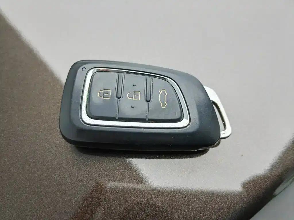 Dongfeng Fengshen AX7 2015 2.0L Automatic Smart Edition — миниатюра 19