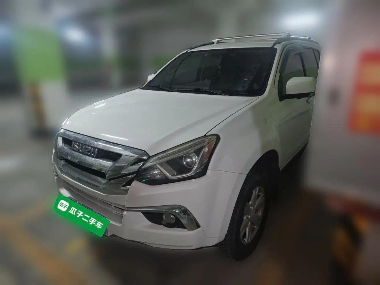 Isuzu mu-X 2017 3.0T Four-Wheel Drive Automatic Luxury Edition 5 Seats China V Emission Standard — миниатюра 1