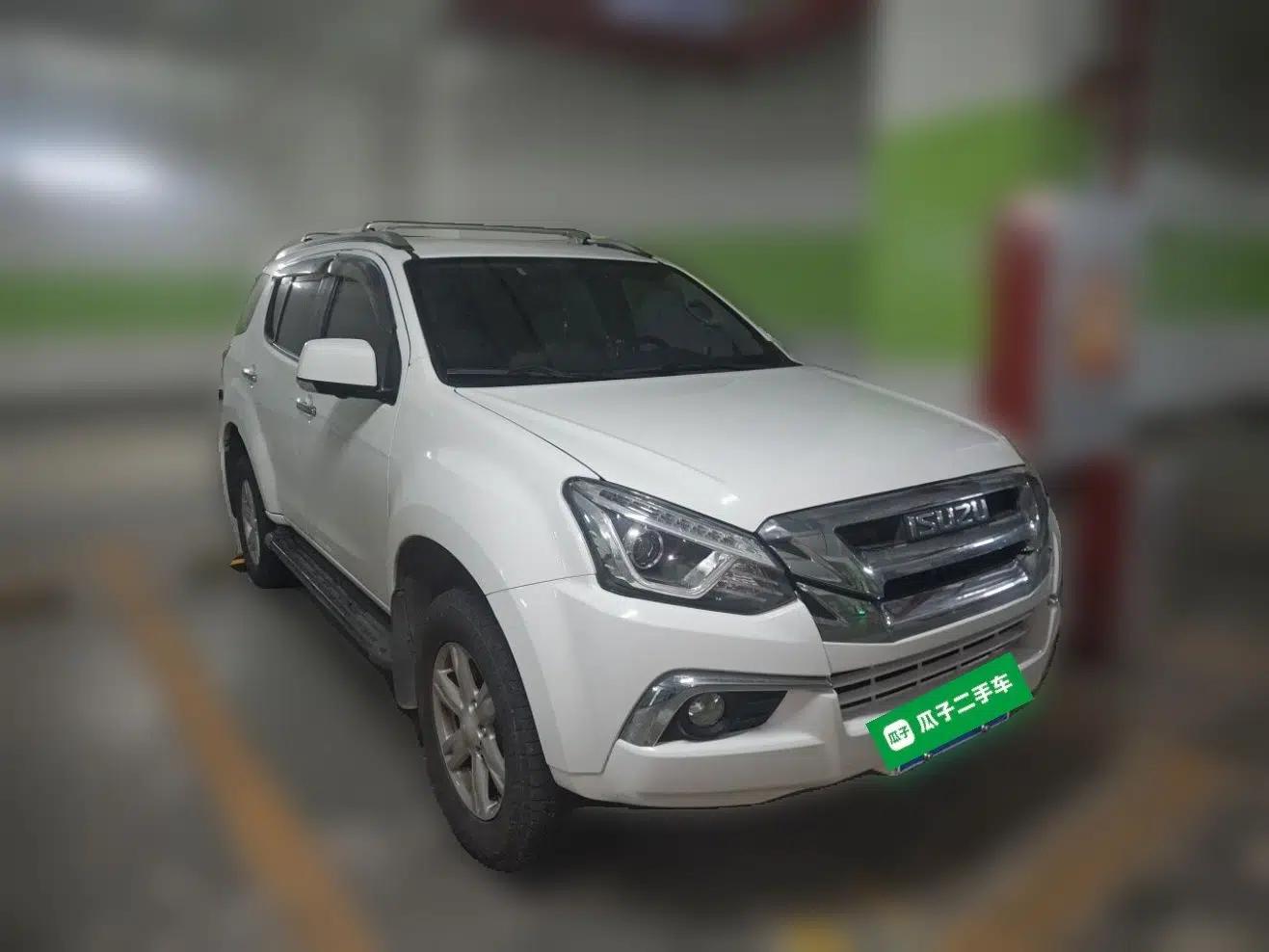 Isuzu mu-X 2017 3.0T Four-Wheel Drive Automatic Luxury Edition 5 Seats China V Emission Standard — миниатюра 3