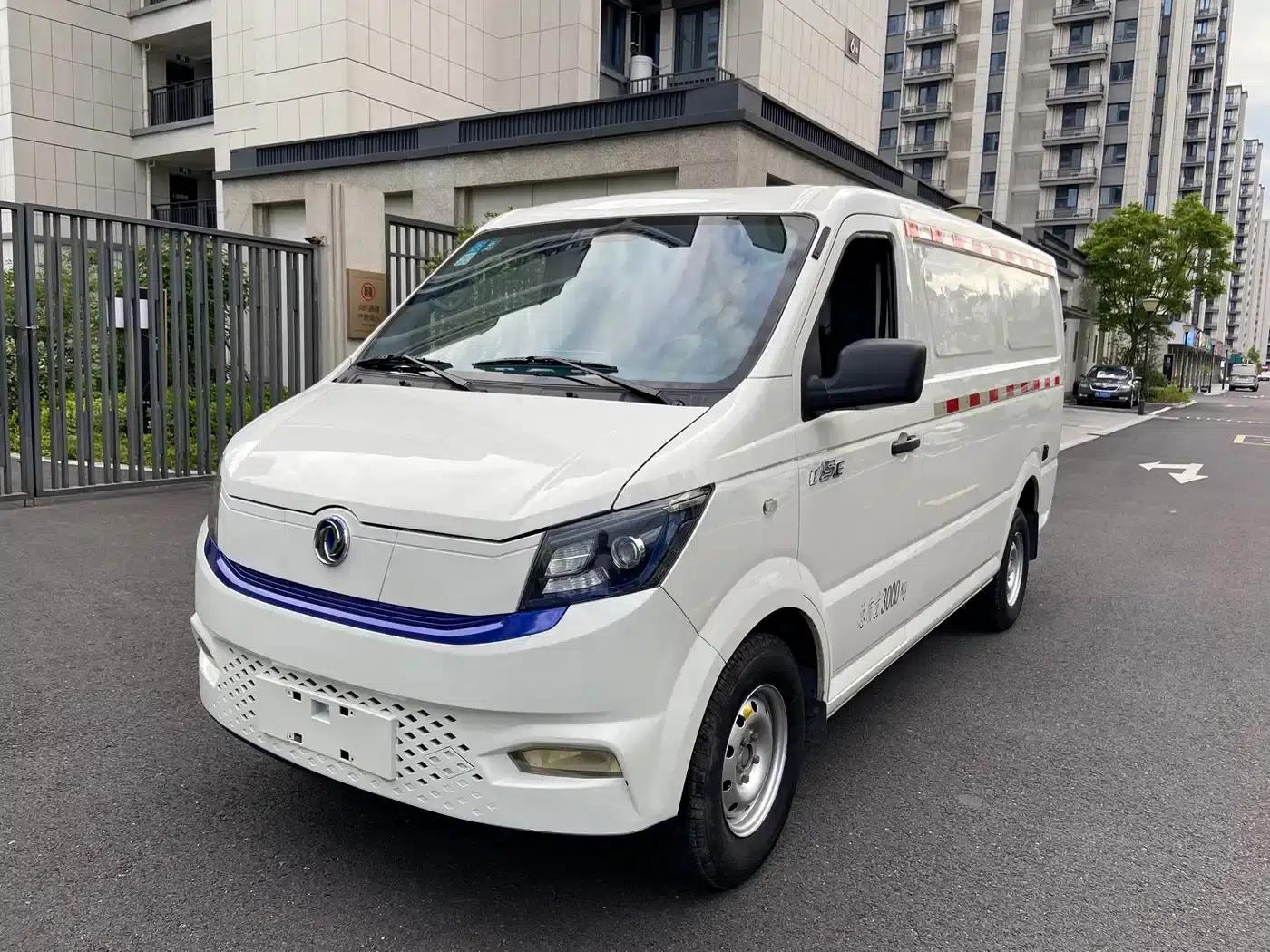 EM27 2024 Model, CATL 41.86kWh — миниатюра 1