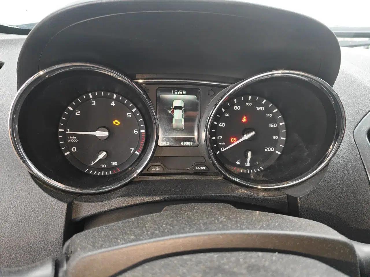Isuzu TAGA 2021 1.8T Gasoline Manual Two-Wheel-Drive Value Edition Standard Wheelbase CE18 — миниатюра 12