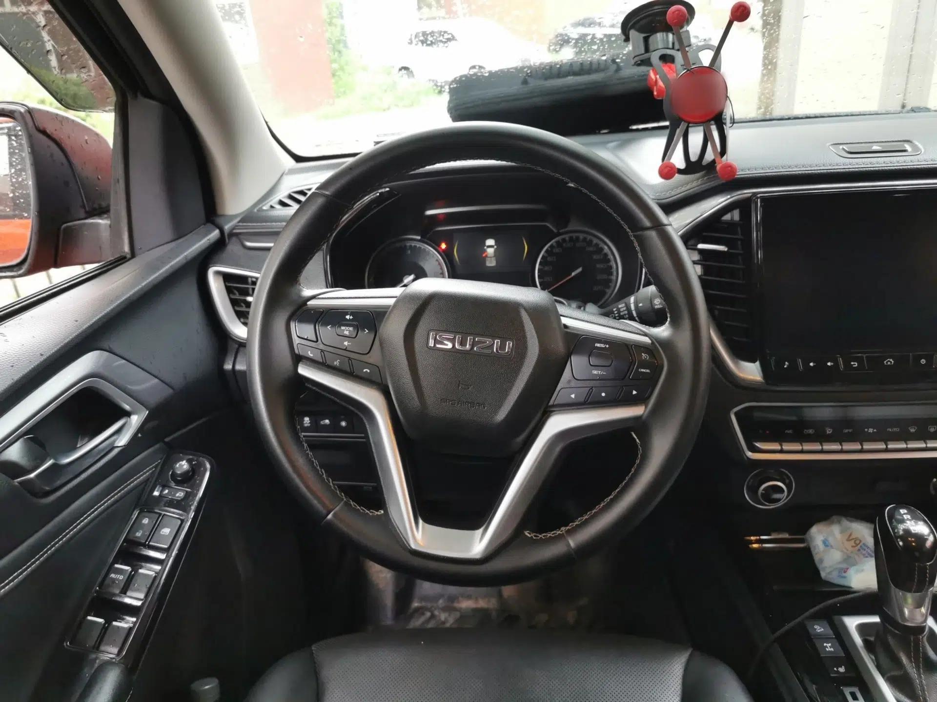 Isuzu D-MAX 2021 1.9T Automatic 4x4 Diesel Global Changle Leading RZ4E — миниатюра 10