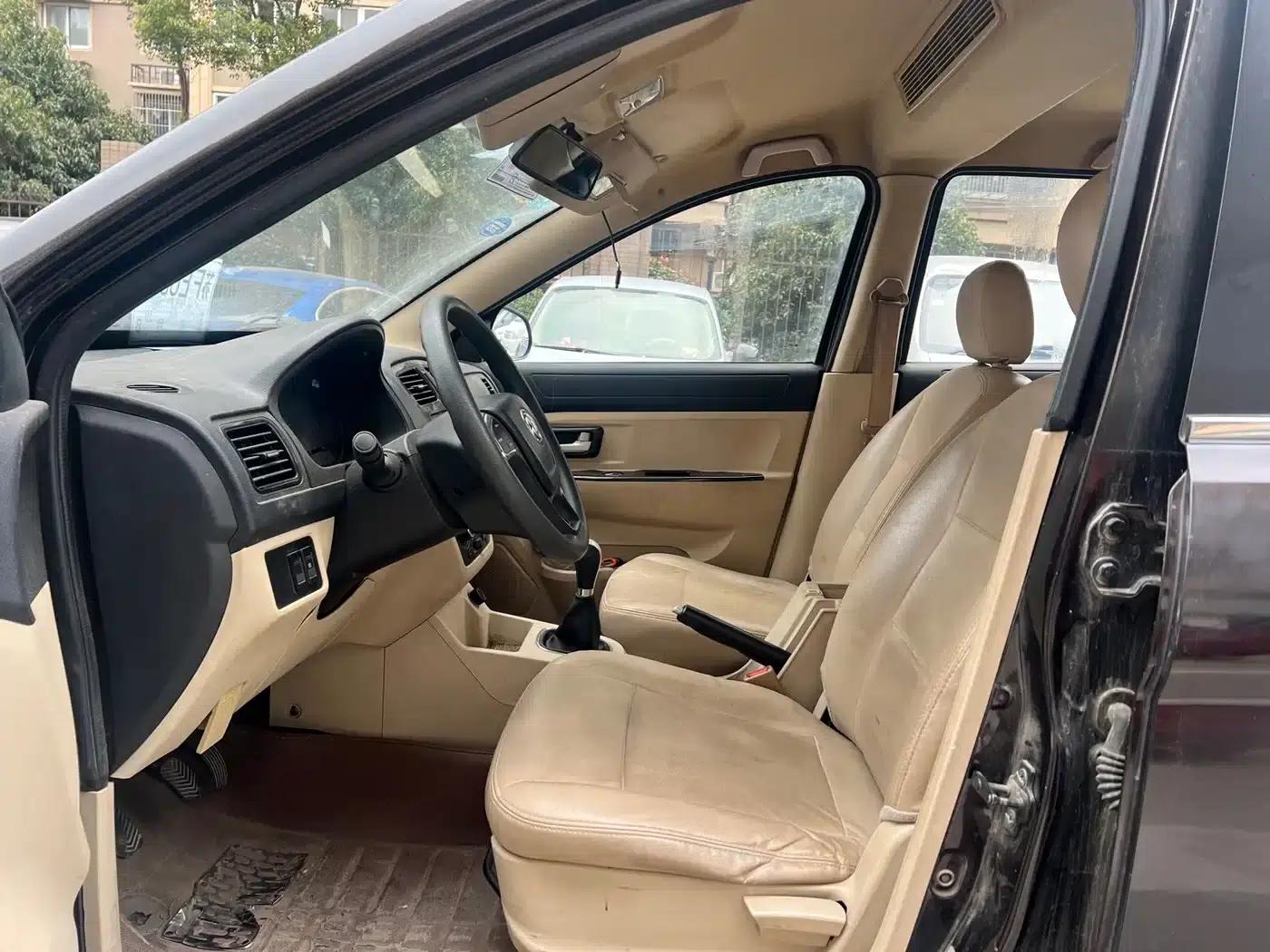 Fengguang 370 2016 Model 1.5L Manual Intelligent 7-Seater — миниатюра 4