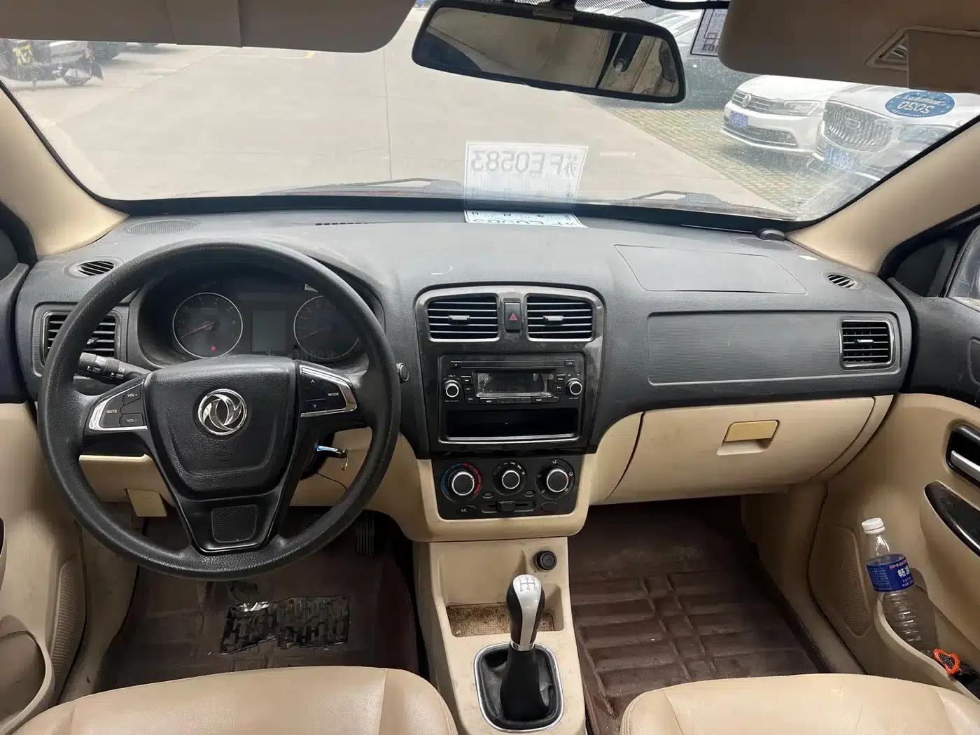 Fengguang 370 2016 Model 1.5L Manual Intelligent 7-Seater — миниатюра 5