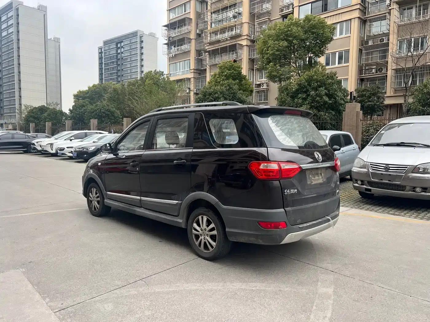 Fengguang 370 2016 Model 1.5L Manual Intelligent 7-Seater — миниатюра 7