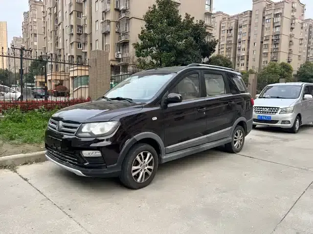Fengguang 370 2016 Model 1.5L Manual Intelligent 7-Seater