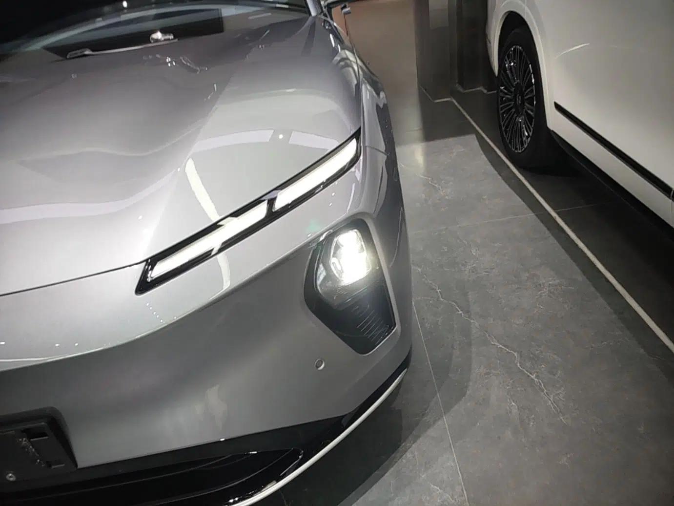 Nio ET9 2025 100kWh Signature Edition — миниатюра 8