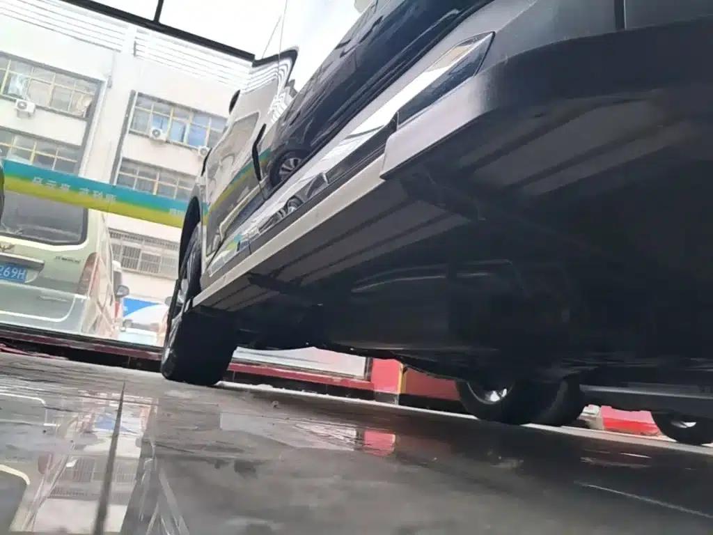 Lingyu 2021 EcoBoost 225 Platinum Edition 6-seater — миниатюра 19