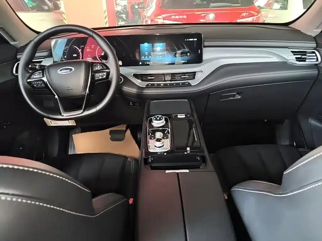 Lingyu 2021 EcoBoost 225 Platinum Edition 6-seater — миниатюра 6