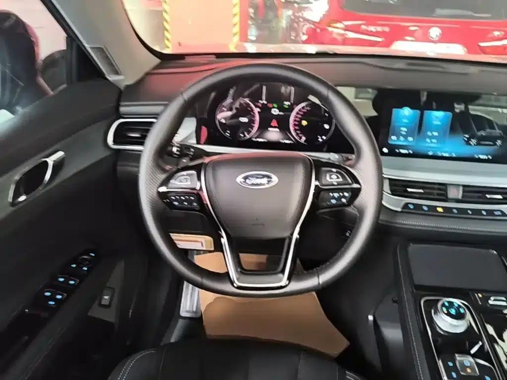 Lingyu 2021 EcoBoost 225 Platinum Edition 6-seater — миниатюра 7