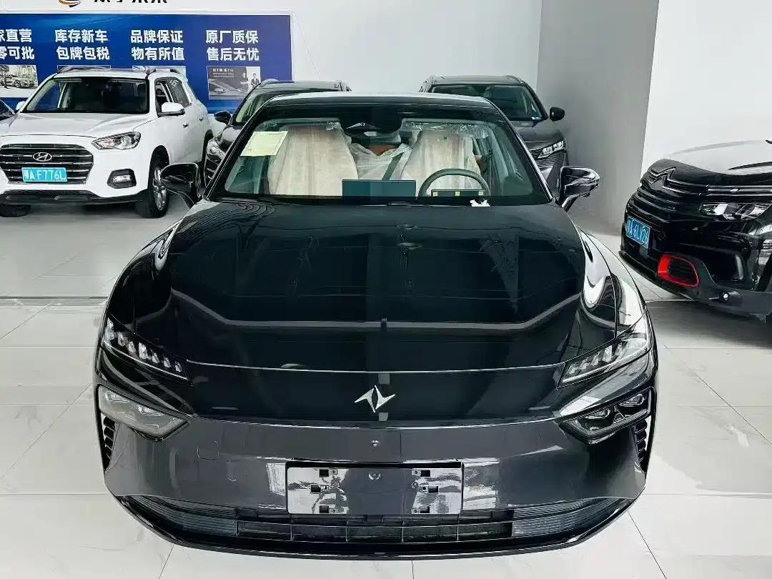 eπ007 2025 Pure Electric 550 Executive Edition — миниатюра 2
