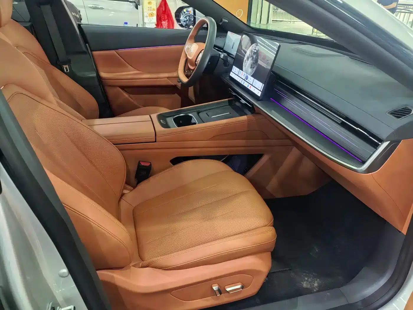 eπ007 2025 Pure Electric 565 AWD Max Navigator Edition — миниатюра 5