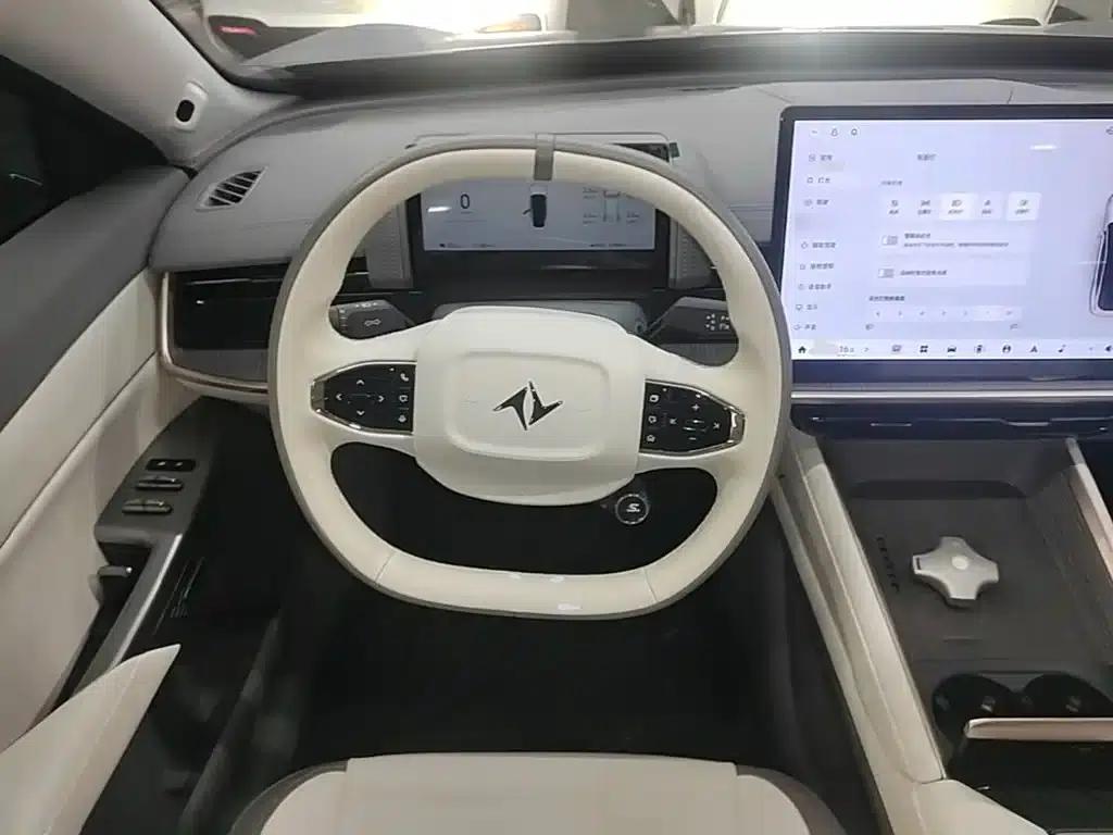 eπ007 2024 Pure Electric 540 AWD Max Edition — миниатюра 11