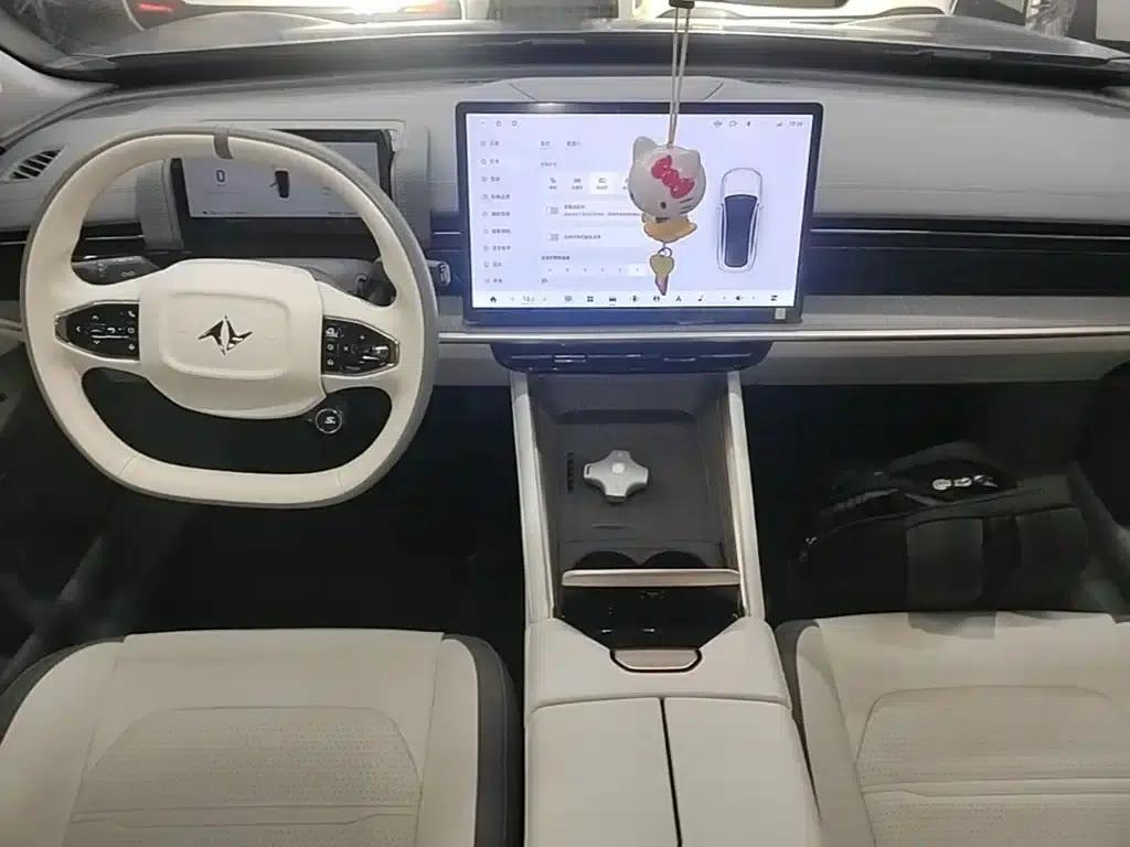 eπ007 2024 Pure Electric 540 AWD Max Edition — миниатюра 10