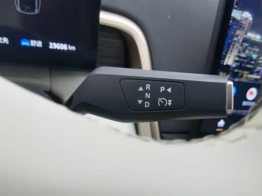 eπ008 2025 Model 210Ultra Intelligent Driving Edition 5-Seater — миниатюра 13