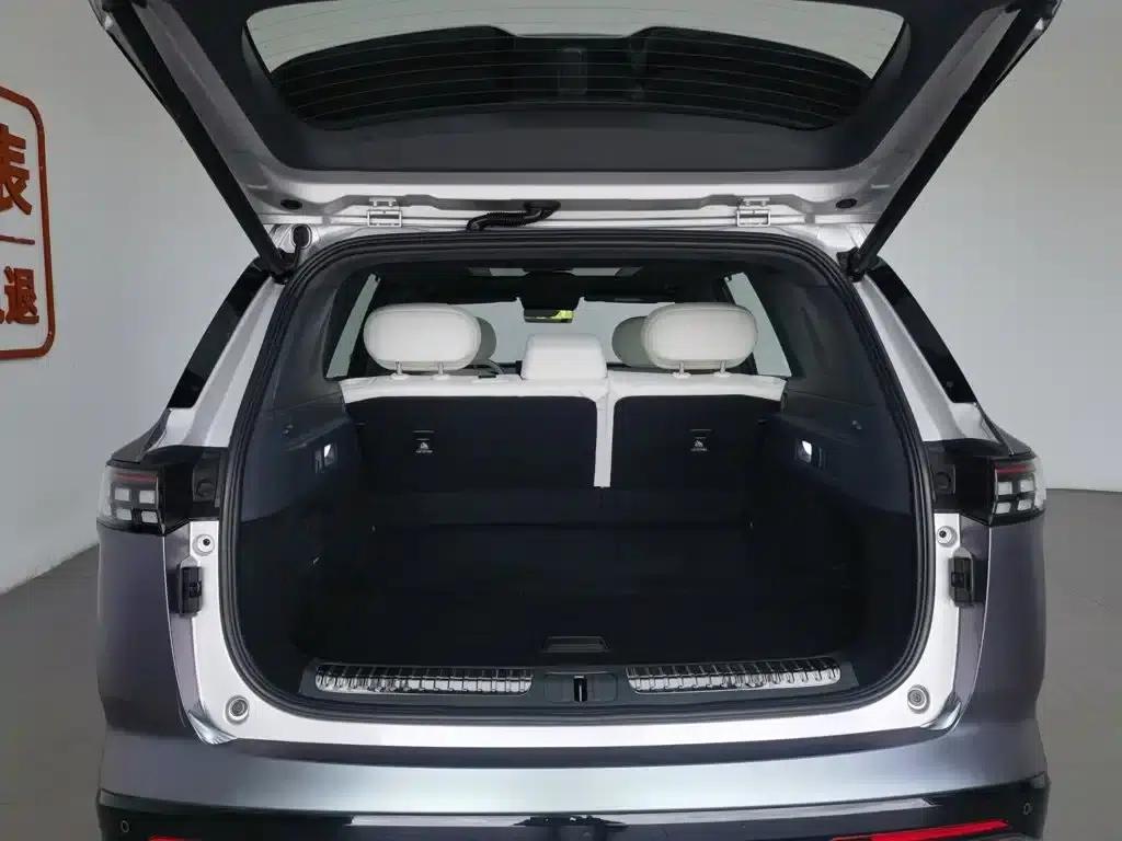 eπ008 2025 Model 210Ultra Intelligent Driving Edition 5-Seater — миниатюра 16