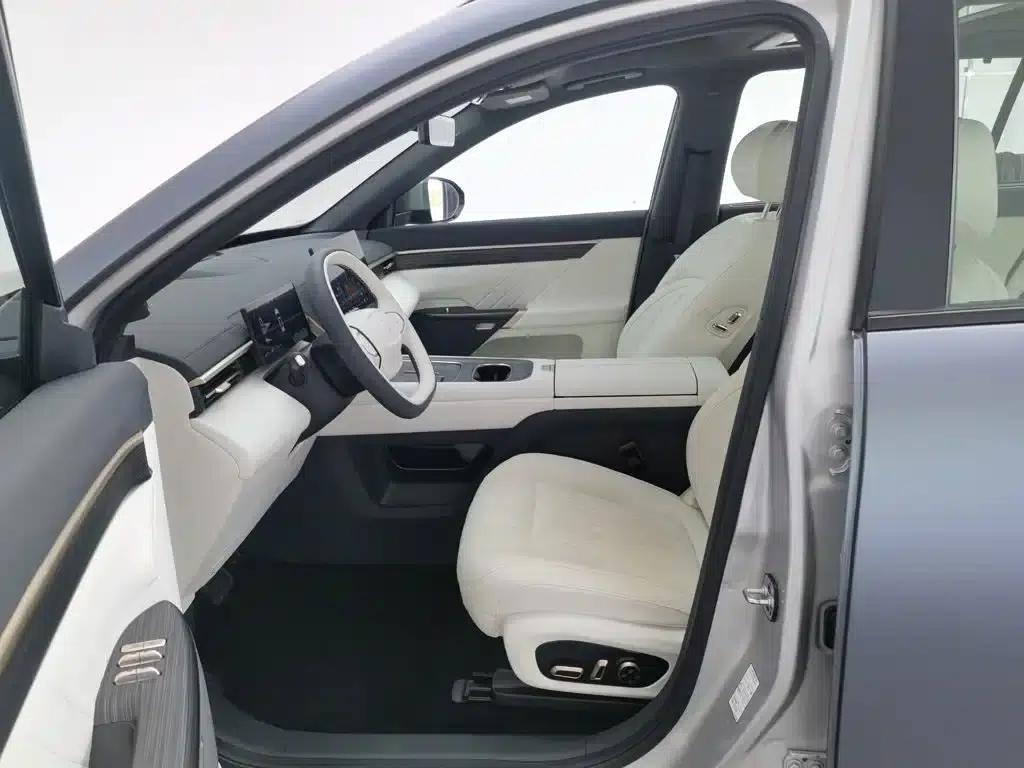 eπ008 2025 Model 210Ultra Intelligent Driving Edition 5-Seater — миниатюра 10