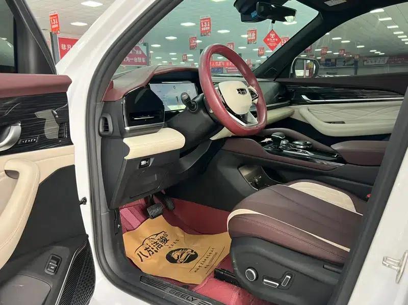 Geely Xingyue L 2024 2.0TD High-Power Automatic Two-Wheel Drive Cloud Edition — миниатюра 8