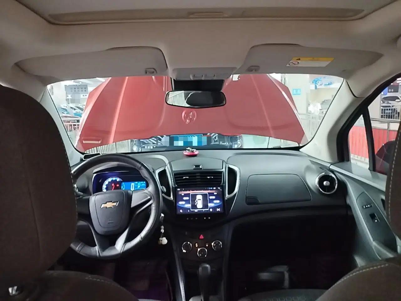 Chevrolet Trax 2016 1.4T Automatic Two-Wheel Drive Comfort Version with Sunroof — миниатюра 21
