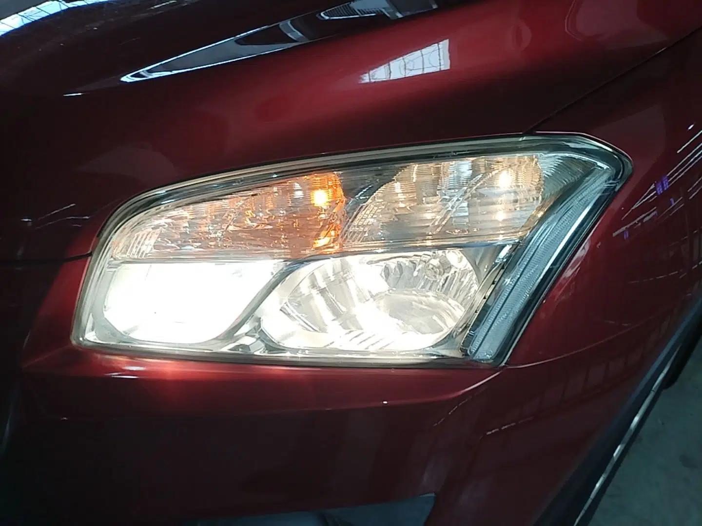 Chevrolet Trax 2016 1.4T Automatic Two-Wheel Drive Comfort Version with Sunroof — миниатюра 8