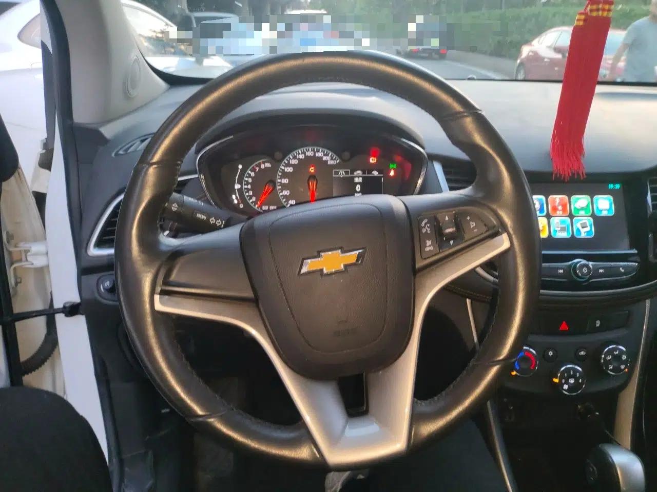 Chevrolet Trax 2017 1.4T Automatic Two-Wheel Drive Luxury Version — миниатюра 10