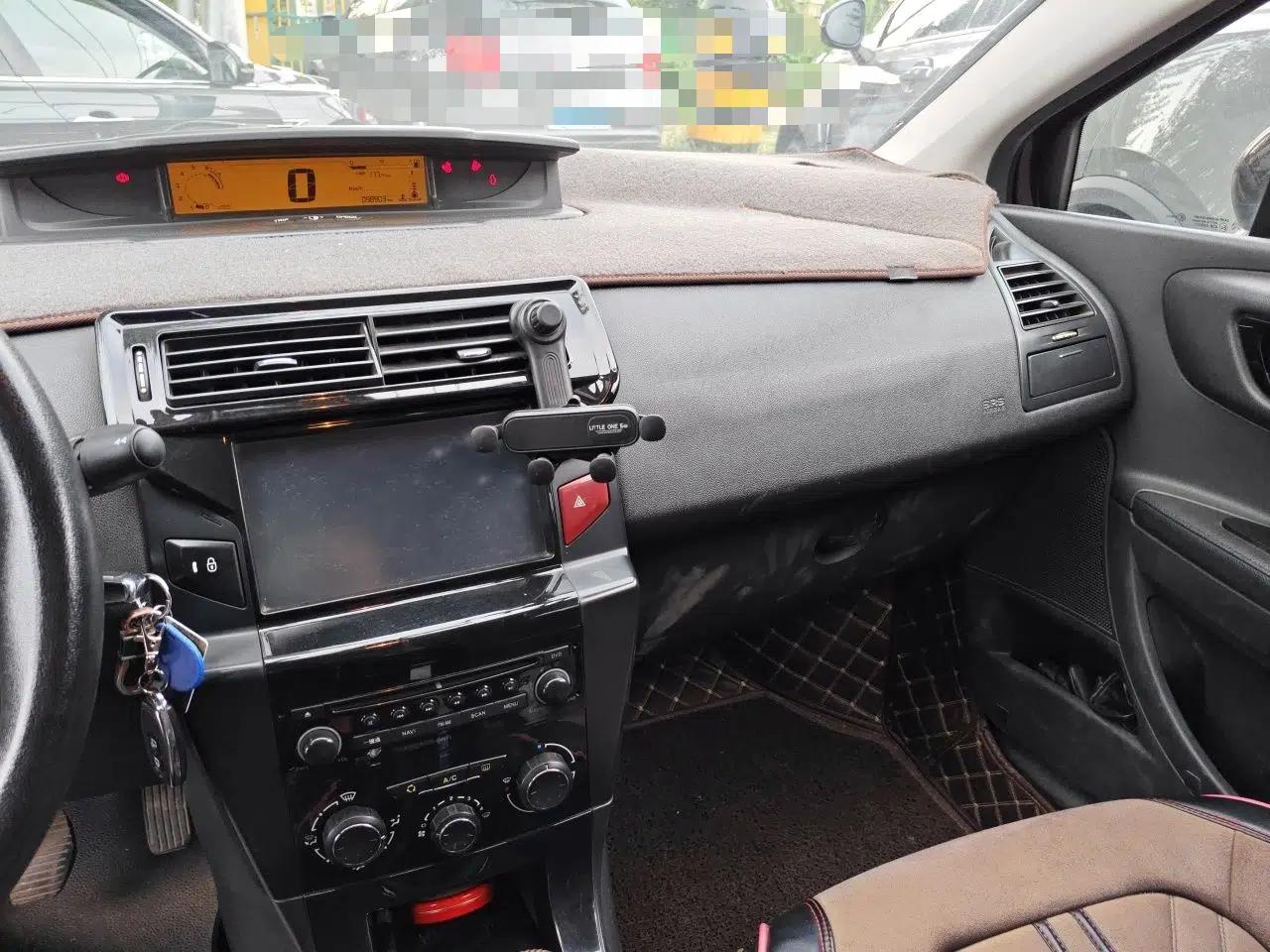 Citroen C-Quatre 2013 Sedan 1.6L Manual - Prestige Model — миниатюра 13