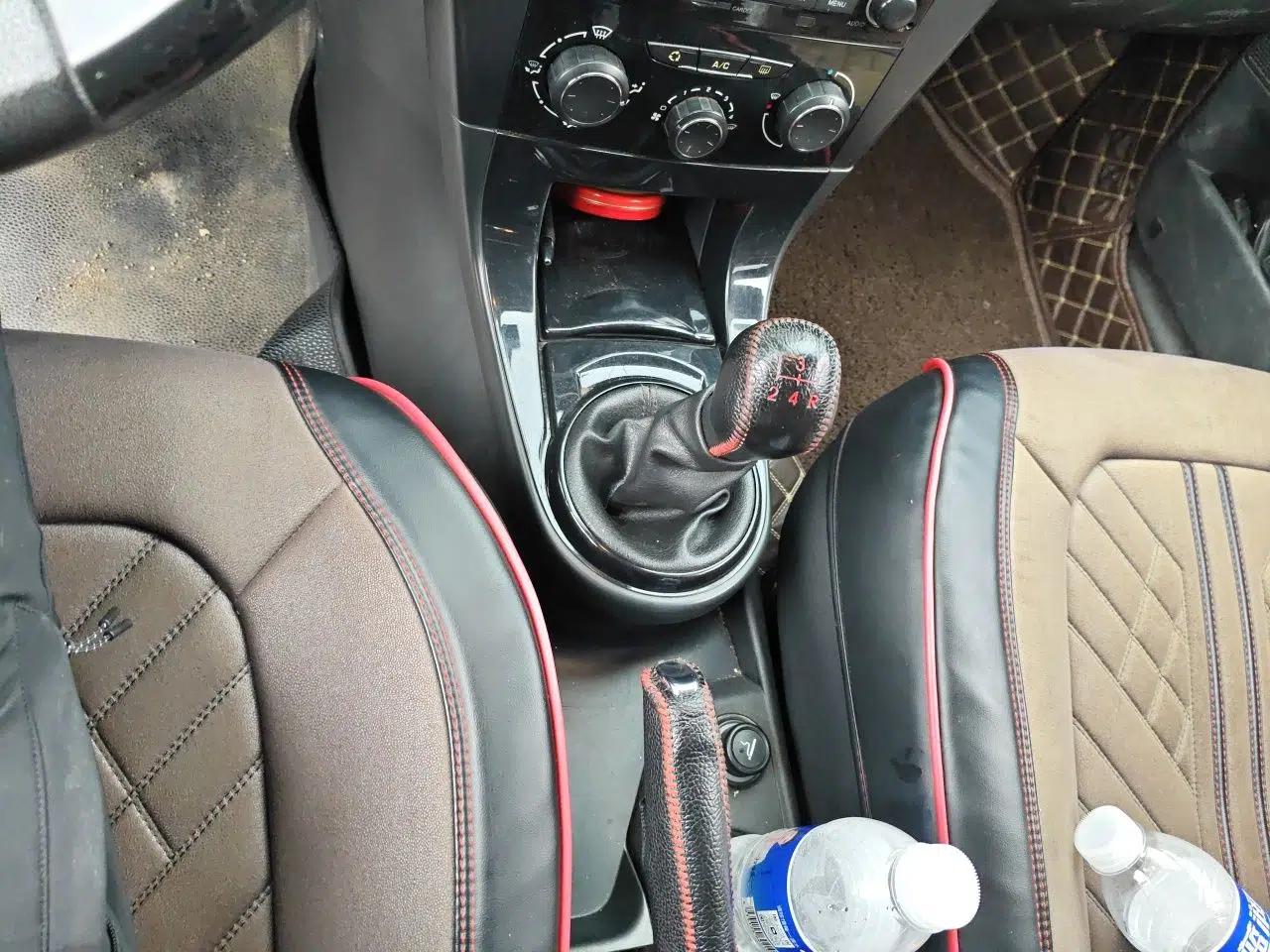 Citroen C-Quatre 2013 Sedan 1.6L Manual - Prestige Model — миниатюра 14