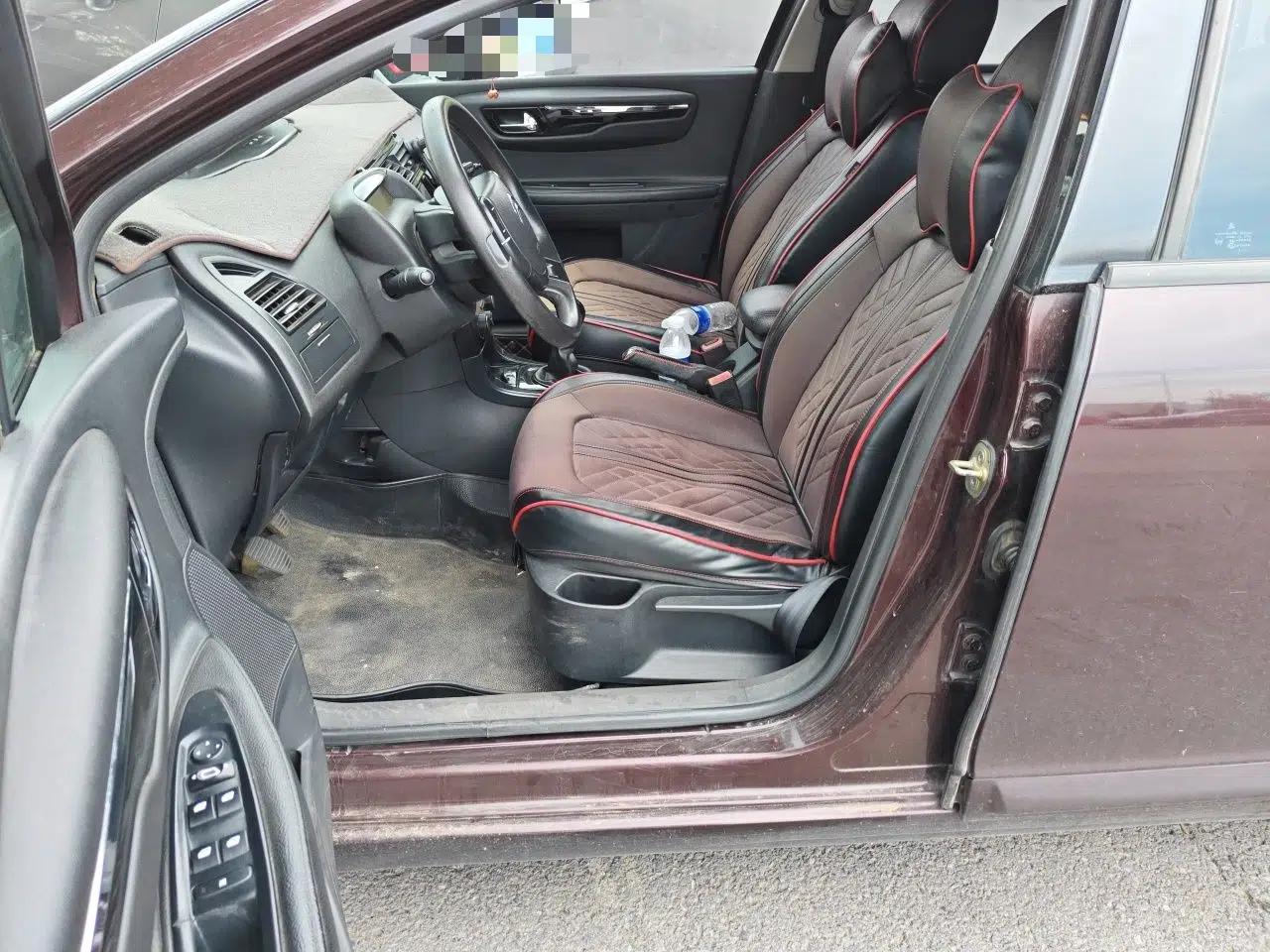 Citroen C-Quatre 2013 Sedan 1.6L Manual - Prestige Model — миниатюра 15