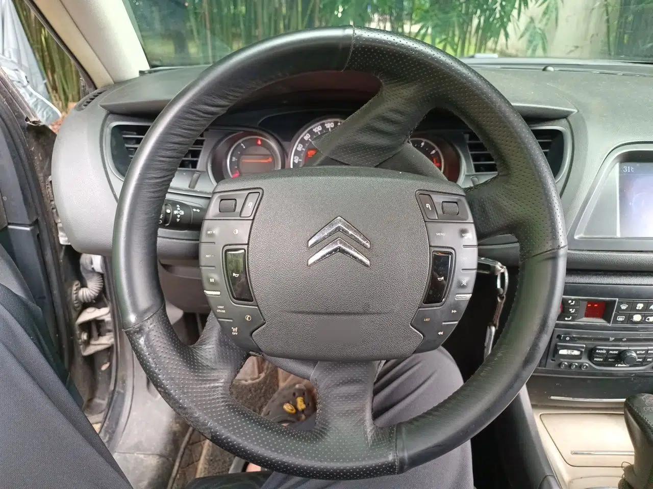 Citroen C5 2011 Dongfang Zhilü 2.3L Automatic Luxury Model — миниатюра 10