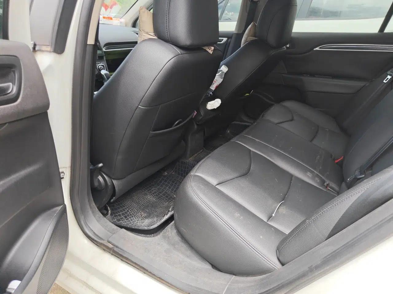 Citroen C4L 2014 1.8L Intelligent Drive Automatic Enjoyment Model — миниатюра 17