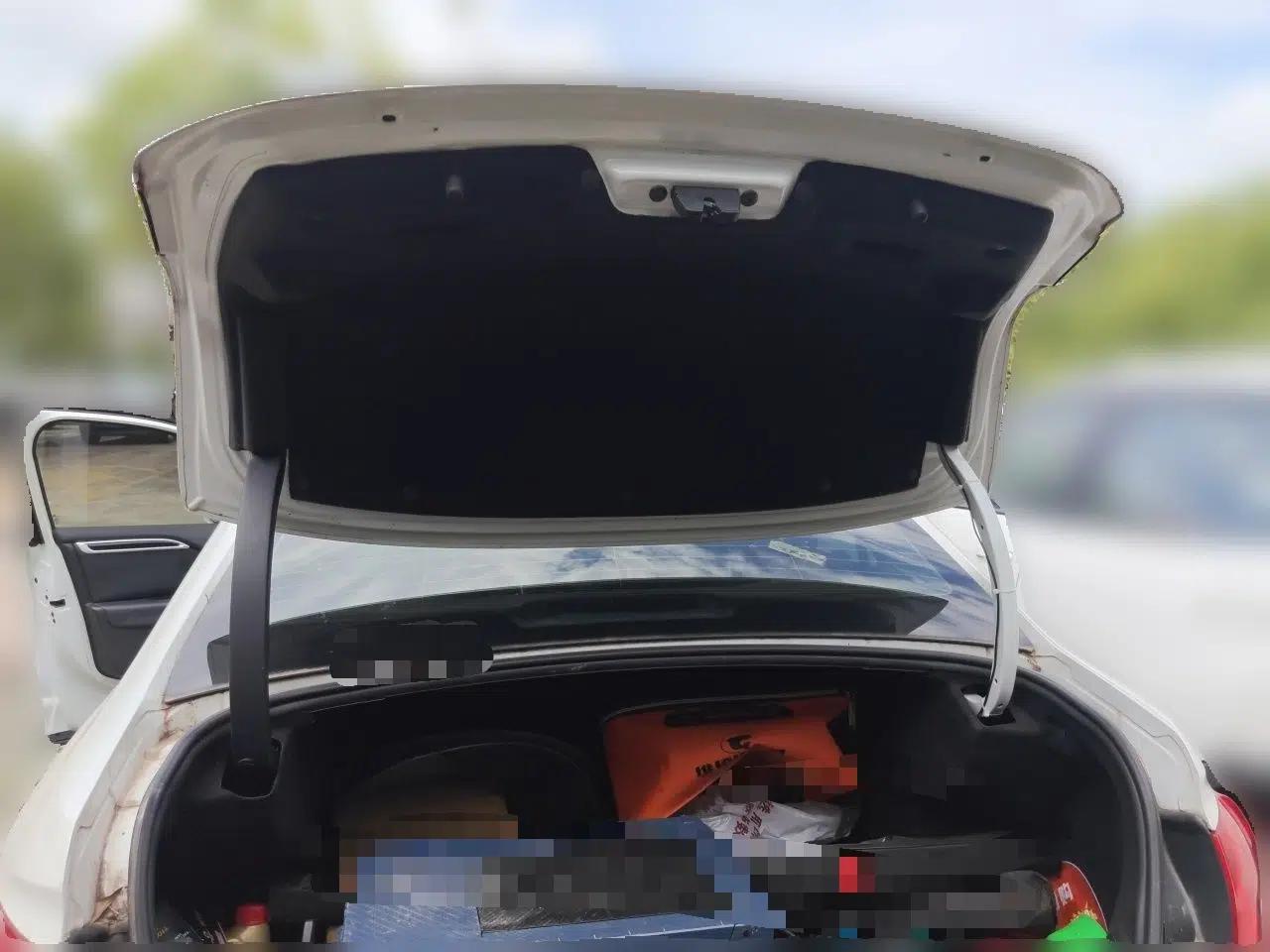 Citroen C4L 2014 1.8L Intelligent Drive Automatic Enjoyment Model — миниатюра 19