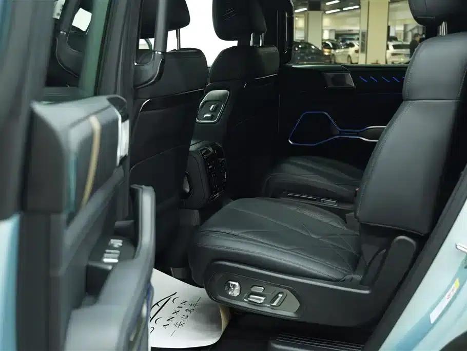 Leopard 8 2025 Smart & Brave Flagship Edition 6-seater — миниатюра 22
