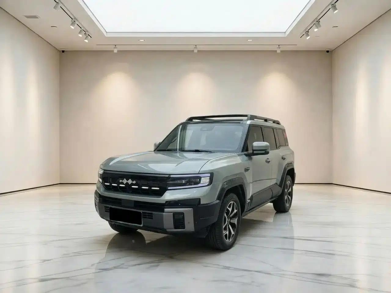 Leopard 8 2025 Smart & Brave Flagship Edition 7-Seater — миниатюра 1