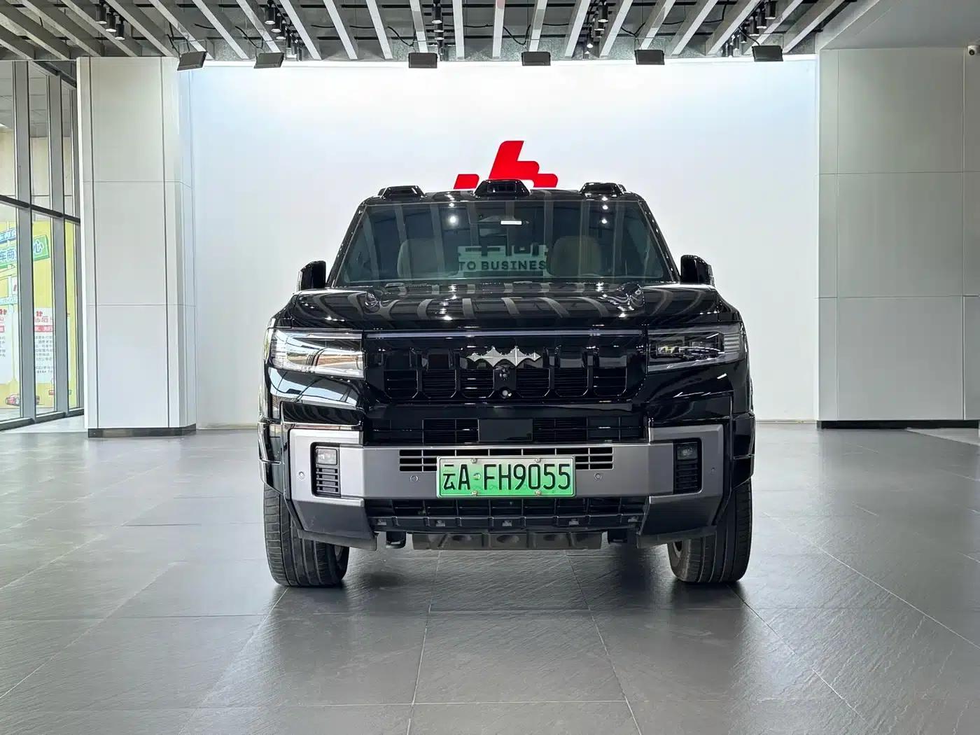 Leopard 8 2025 Smart & Brave Flagship Edition 6-seater — миниатюра 2