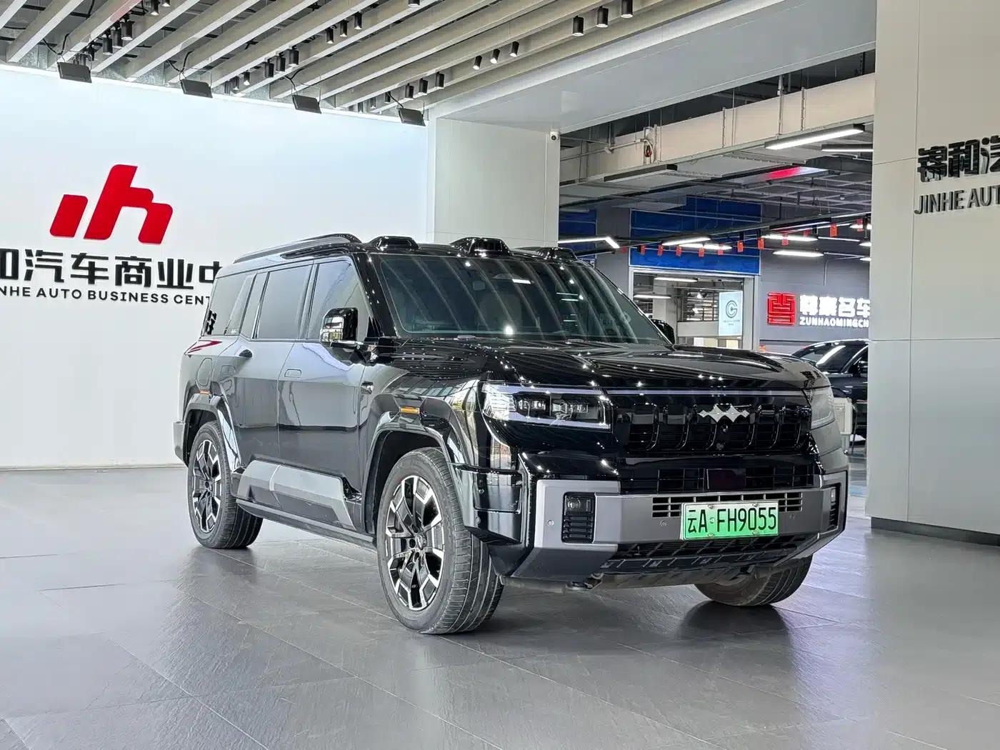 Leopard 8 2025 Smart & Brave Flagship Edition 6-seater — миниатюра 3