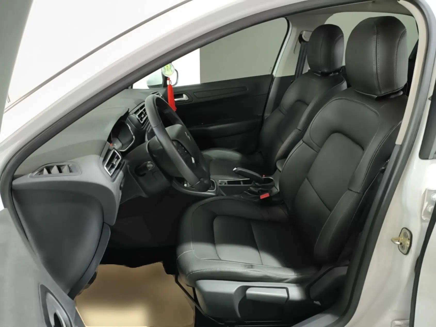 Citroen C4 Sega 2018 1.6L Automatic Luxury Model — миниатюра 17