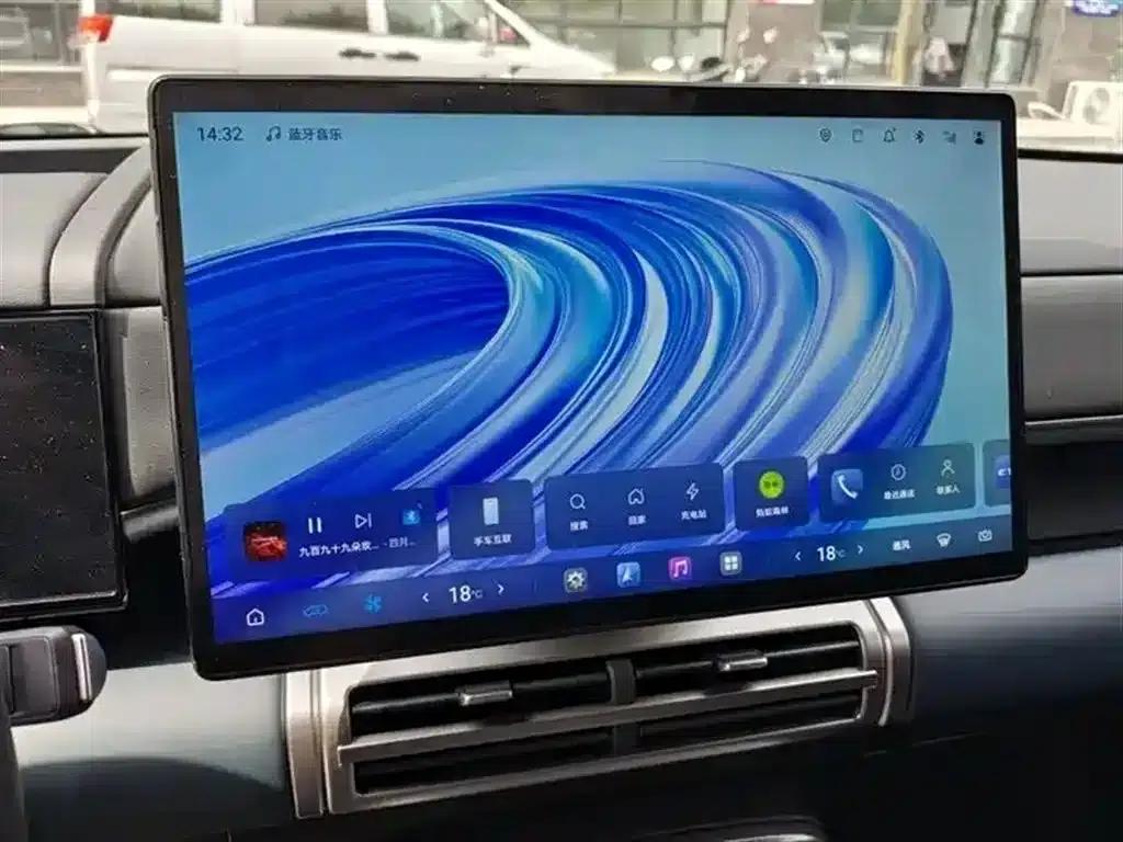 Titanium 7 2025 Model 200KM 2WD Max Edition — миниатюра 12