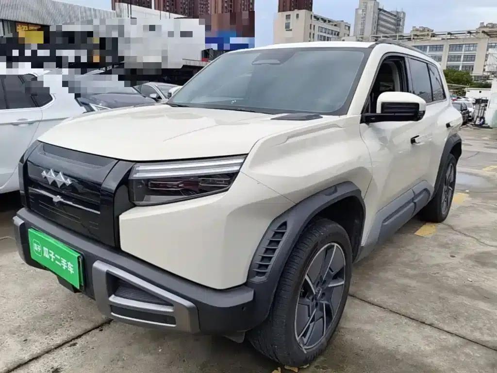 Titanium 3 2025 Model 501KM AWD Ultra Edition — миниатюра 1