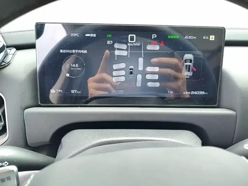 Titanium 3 2025 Model 501KM AWD Ultra Edition — миниатюра 12