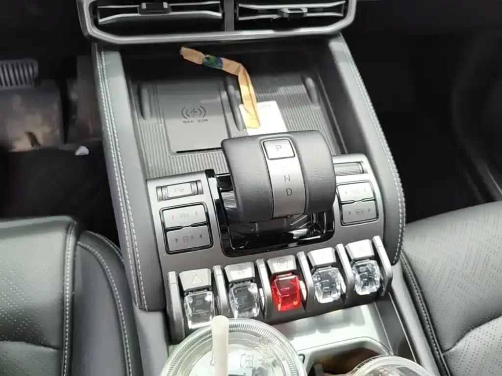 Titanium 3 2025 Model 501KM AWD Ultra Edition — миниатюра 14