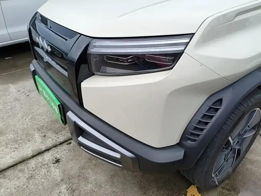 Titanium 3 2025 Model 501KM AWD Ultra Edition — миниатюра 24