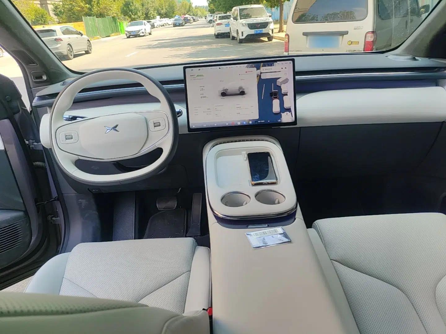 XPeng G7 2026 Model, Range-Extended 1704 Max Flagship Edition — миниатюра 12