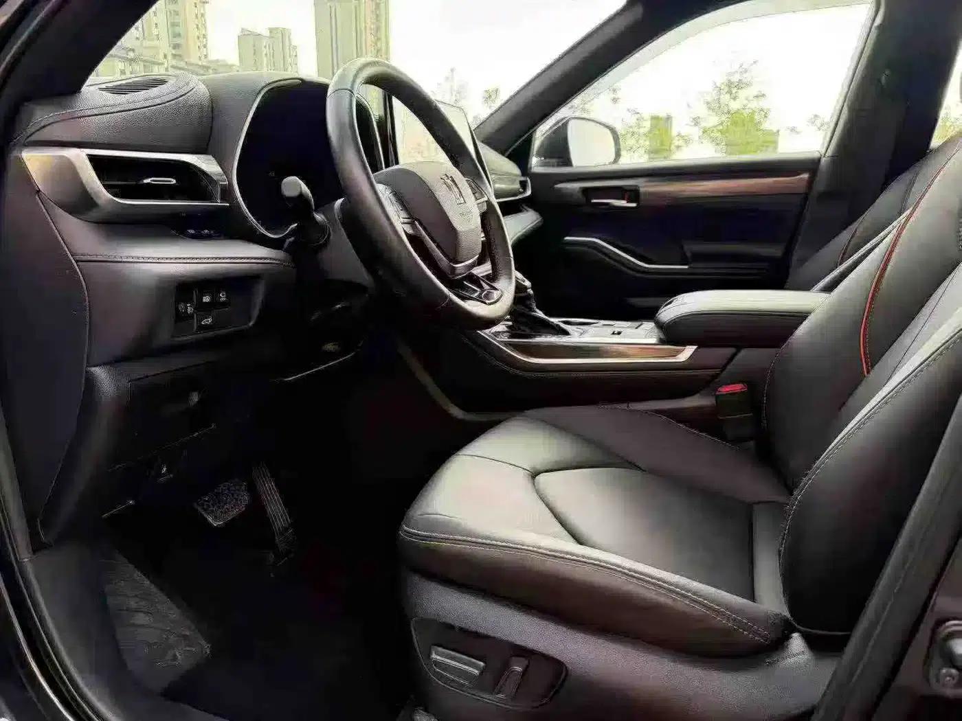 Crown Land Cruiser 2024 2.5L HEV 4WD Premium Edition — миниатюра 4