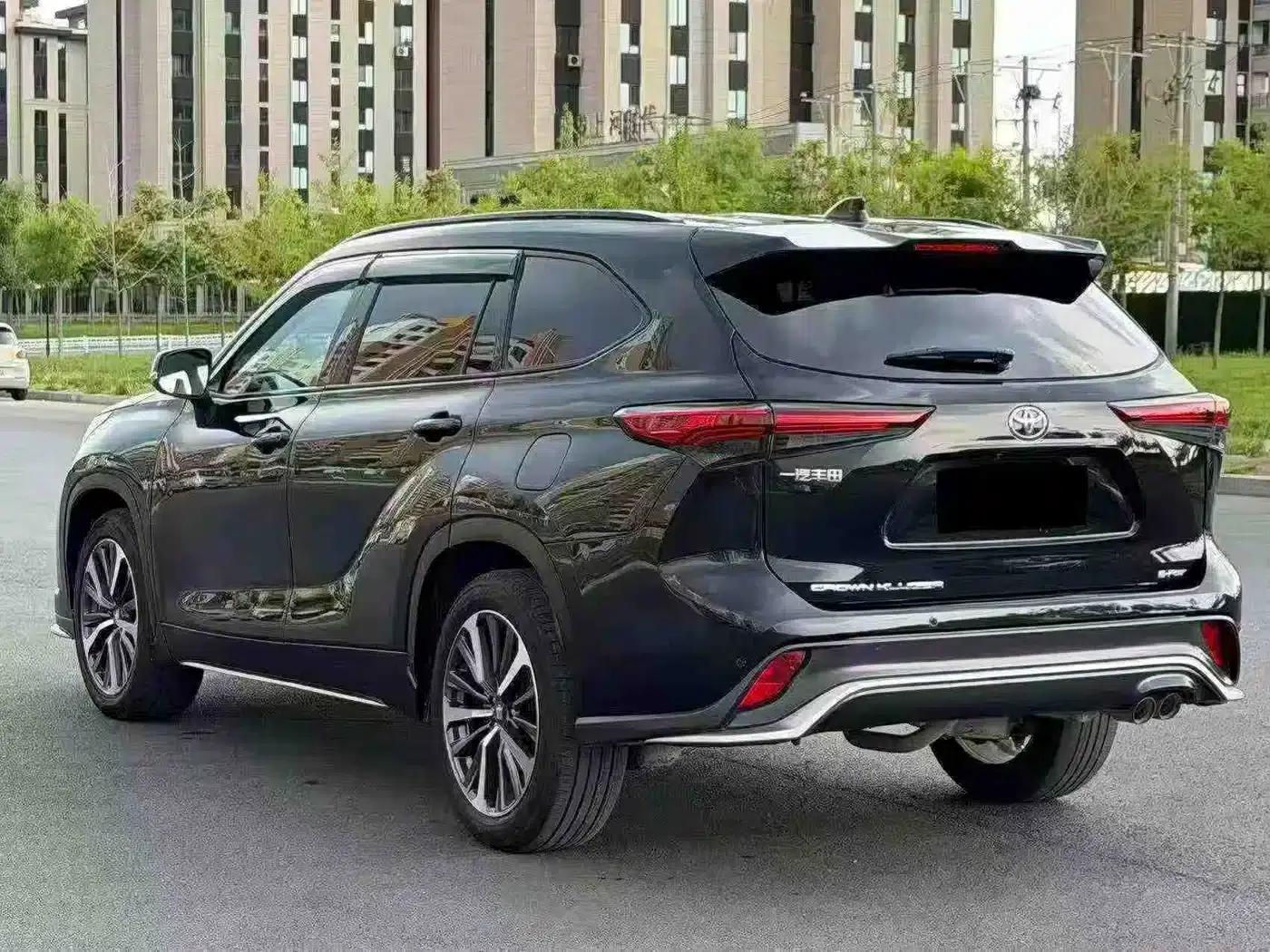 Crown Land Cruiser 2024 2.5L HEV 4WD Premium Edition — миниатюра 7