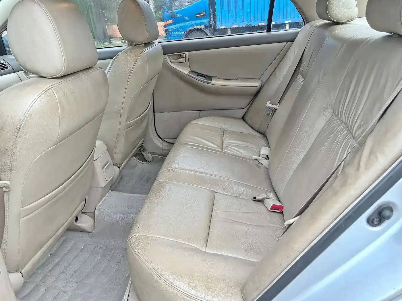 Corolla 2009 1.6L Manual Special Edition — миниатюра 10