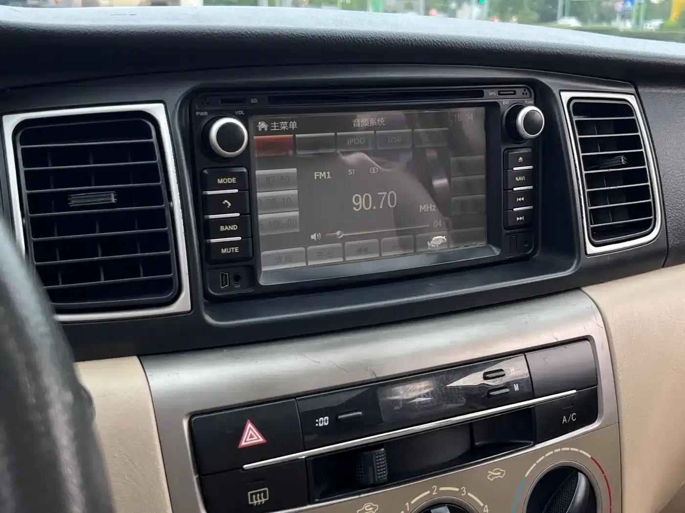 Corolla 2013 1.6L Automatic Premium Edition — миниатюра 15